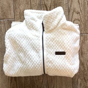 Columbia plush sweater
